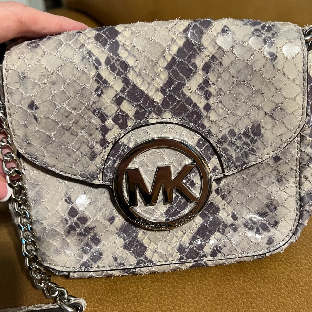 Michael Kors Crossbody purse